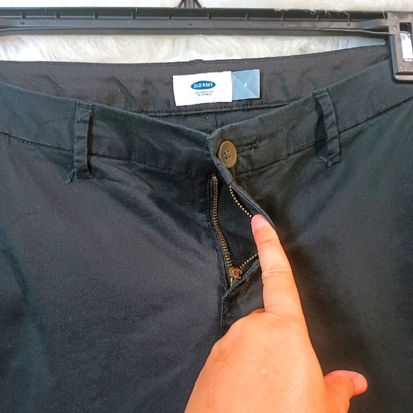 Old Navy Black Cargo Shorts Size 6 - Picture 5 of 8